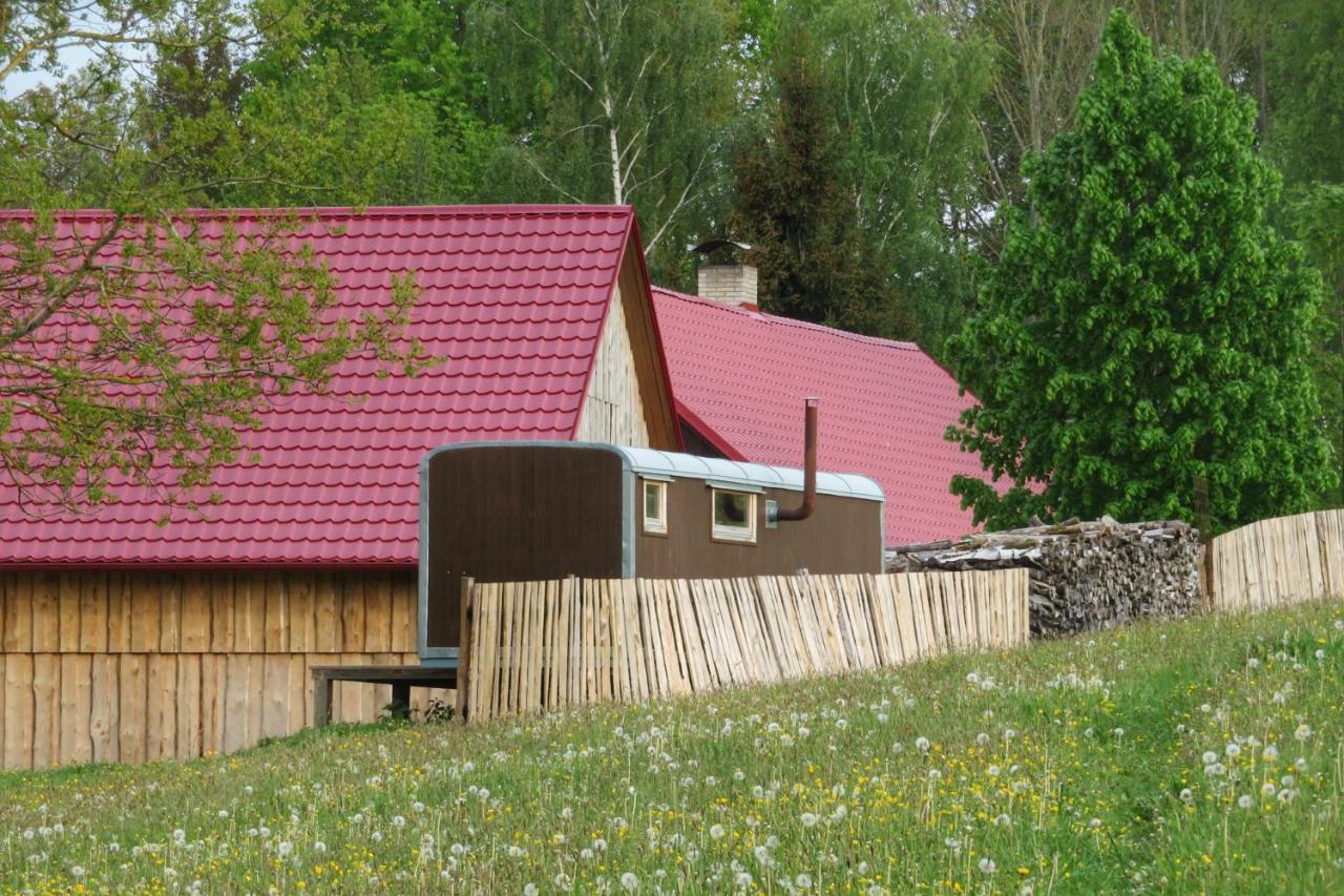 Maringotka Na Samote Na Kozi Farme Hotel Pobezovice Exterior foto